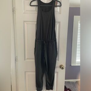 Patagonia Size small jumpsuit